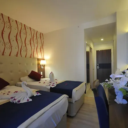 Kleopatra Micador 4*